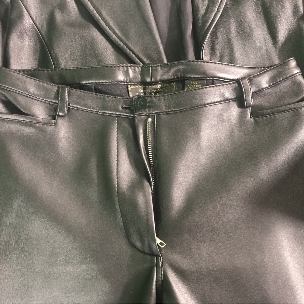 Black Pants Women’s size 9/10